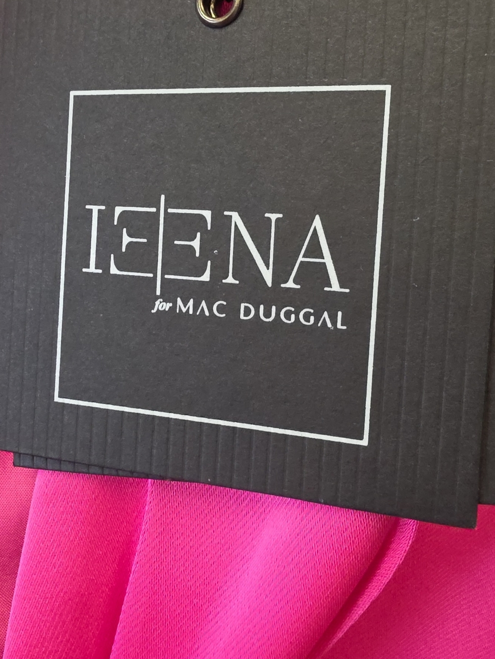 Mac Duggal NWT Fuchsia Pink Plunge Neck Long Sleeve Satin Jumpsuit Size 6 #A2647 - Picture 7 of 10